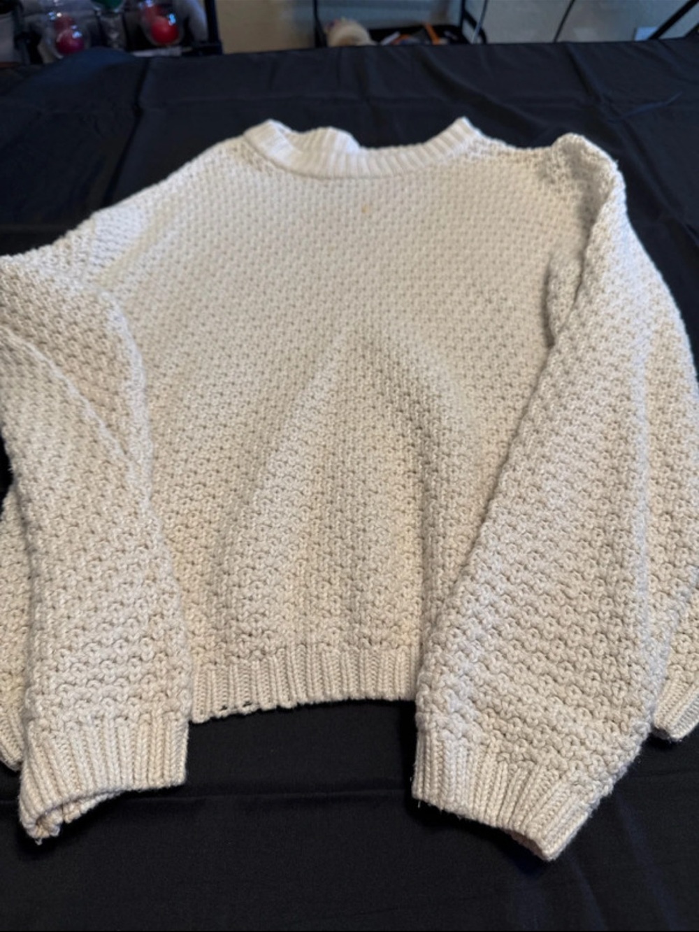 Universal Thread Cream Textured Crewneck Sweater